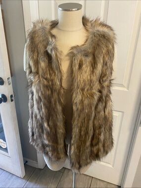 LOFT Faux Fur Sleeveless Vest - Tan Brown size M